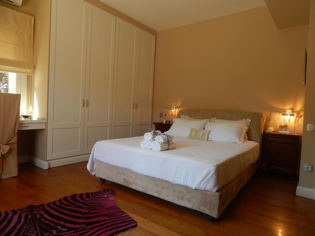 Slow Living Beautiful Villa ราฟีนา ภายนอก รูปภาพ